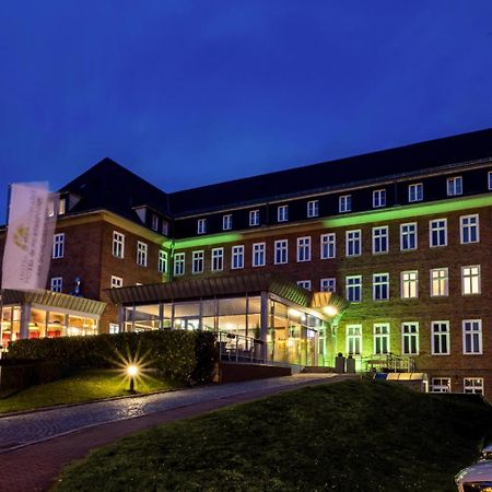 Hotel Am Schlosspark Гюстров Экстерьер фото